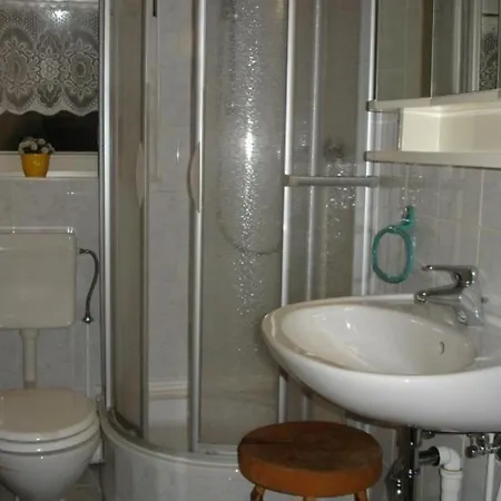 Ferienhaus Am Rande Schwerins שוורין